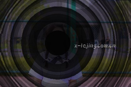 决赛冲刺的瞬间 选手撞线表情紧绷